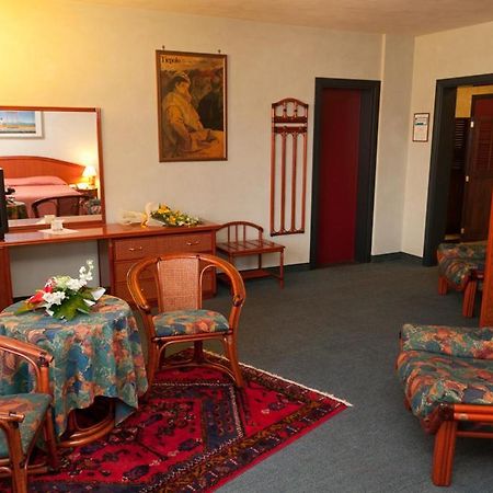 Hotel Villa Isabela Sant'Angelo  Ngoại thất bức ảnh