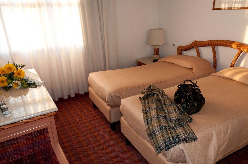 Hotel Villa Isabela Sant'Angelo  Ngoại thất bức ảnh