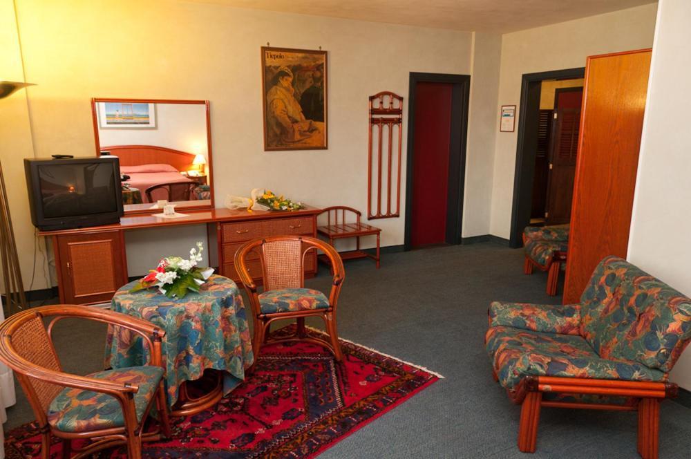 Hotel Villa Isabela Sant'Angelo  Ngoại thất bức ảnh
